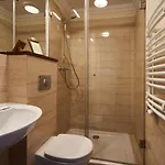 Bed & Breakfast American House Hennela 3*