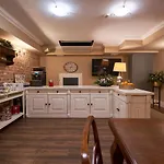 Bed & Breakfast American House Hennela 3*