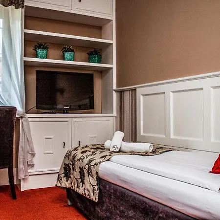 Bed and Breakfast American House Hennela