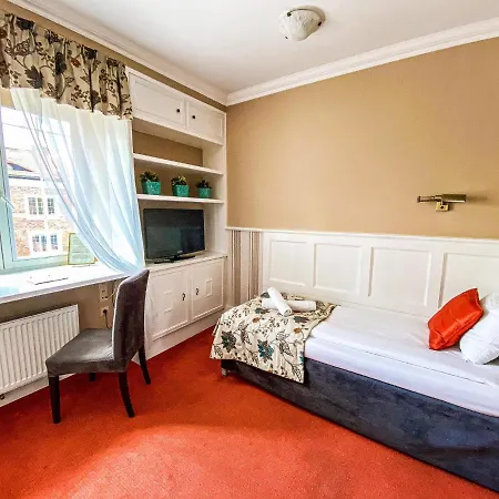 American House Hennela Bed & Breakfast 3*