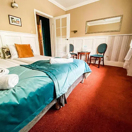 American House Hennela Warsaw