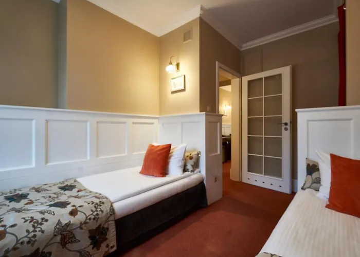 American House Hennela Bed & Breakfast 3*