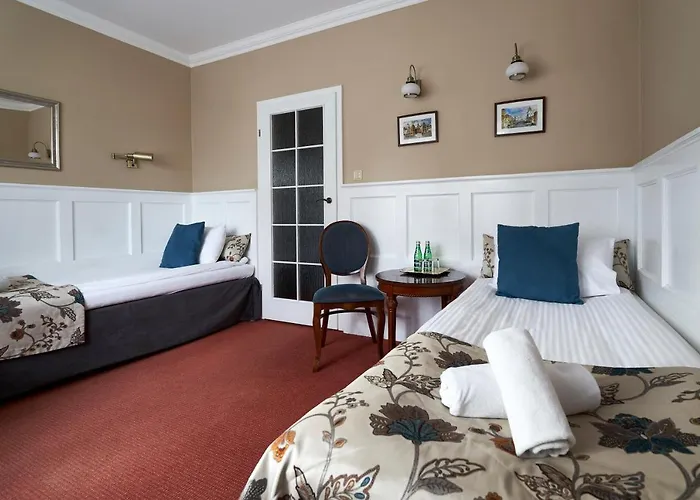 American House Hennela Bed & Breakfast