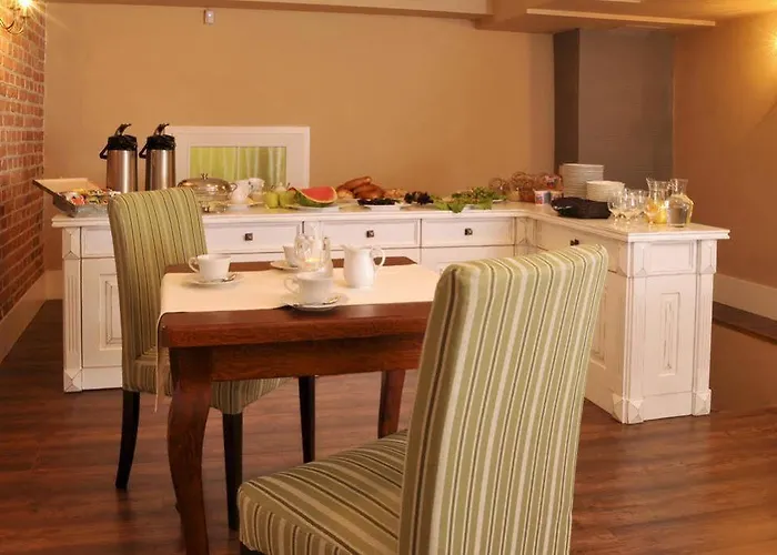 American House Hennela