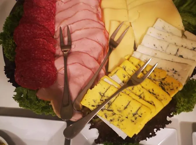 American House Hennela Bed & Breakfast