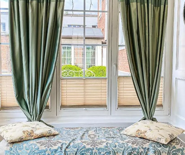 American House Hennela Bed & Breakfast